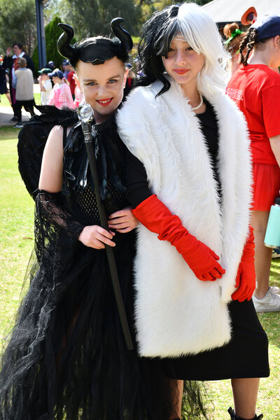 BOOK WEEK > Anna and Poppy. 