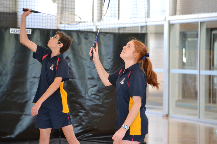 PE > Year 10 students learning skills in Badminton.