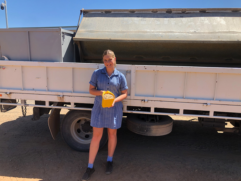 AGRICULTURE > The Wilson family donated over 2 tonne of high protein, homogenous feed mix.