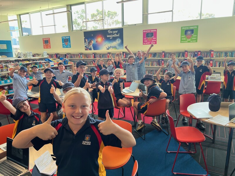 CHILDREN'S UNI > Minecraft Club.