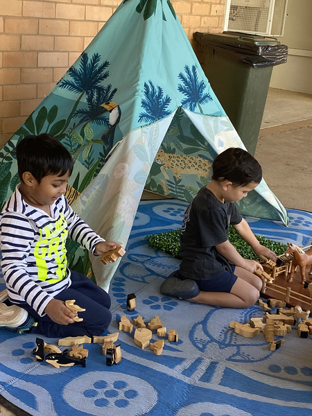 PLAYGROUP > Our Mini-Mark's families loved playing with all the animal activities!