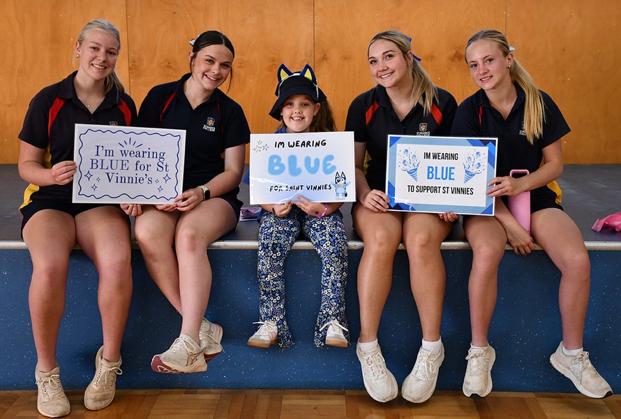 VINNIES > Supporting our Year 11 Sleepout with 'Blue' Day!