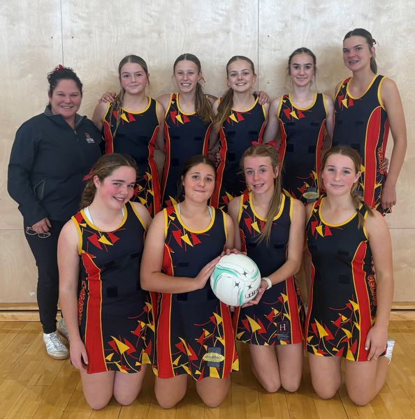 KNOCK OUT > Congratulations to our Knock Out Year 7/8 Netball Team who finished second in games against Yorke Peninsula teams last week.