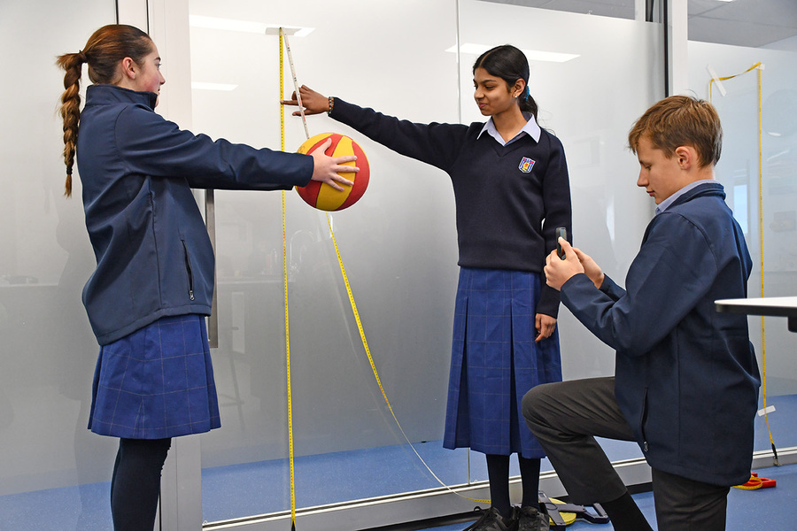 SCIENCE > Year 8 students are learning about energy transfer in Science. Completing a practical using a bouncing ball, students will  will explore how energy is transferred and transformed.
