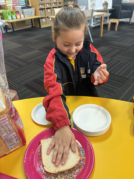 LEARNING >  S𝐇A𝐊E! 𝐒H𝐀K𝐄! S𝐇A𝐊E! While learning the process of procedure writing, our Receptions had fun making their own butter from scratch! They then used their freshly-made butter to make fairy bread.... YUM