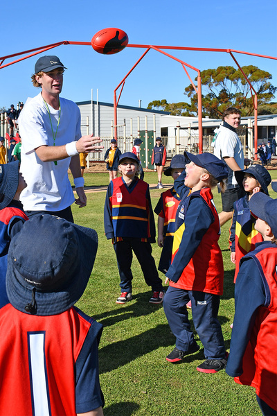 AUSKICK > Our Auskicker's enjoying a game at lunchtime!